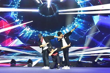 广州电装新年晚会