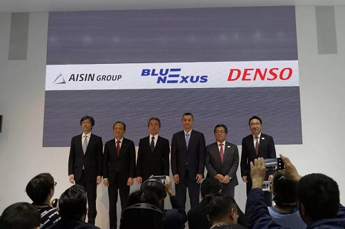 爱信、电装、BluE Nexus高层合影