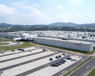 dmcz-img-exterior-01