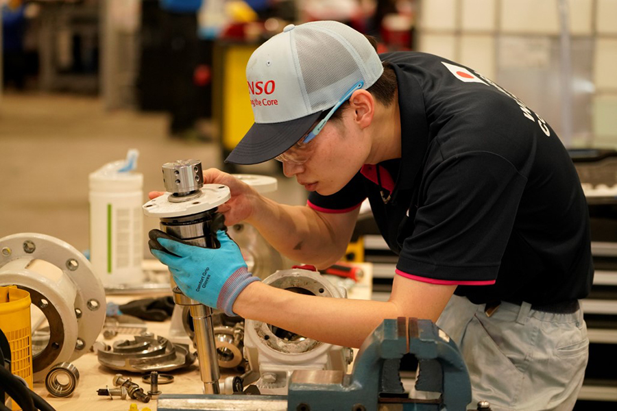 development-img-young-technical