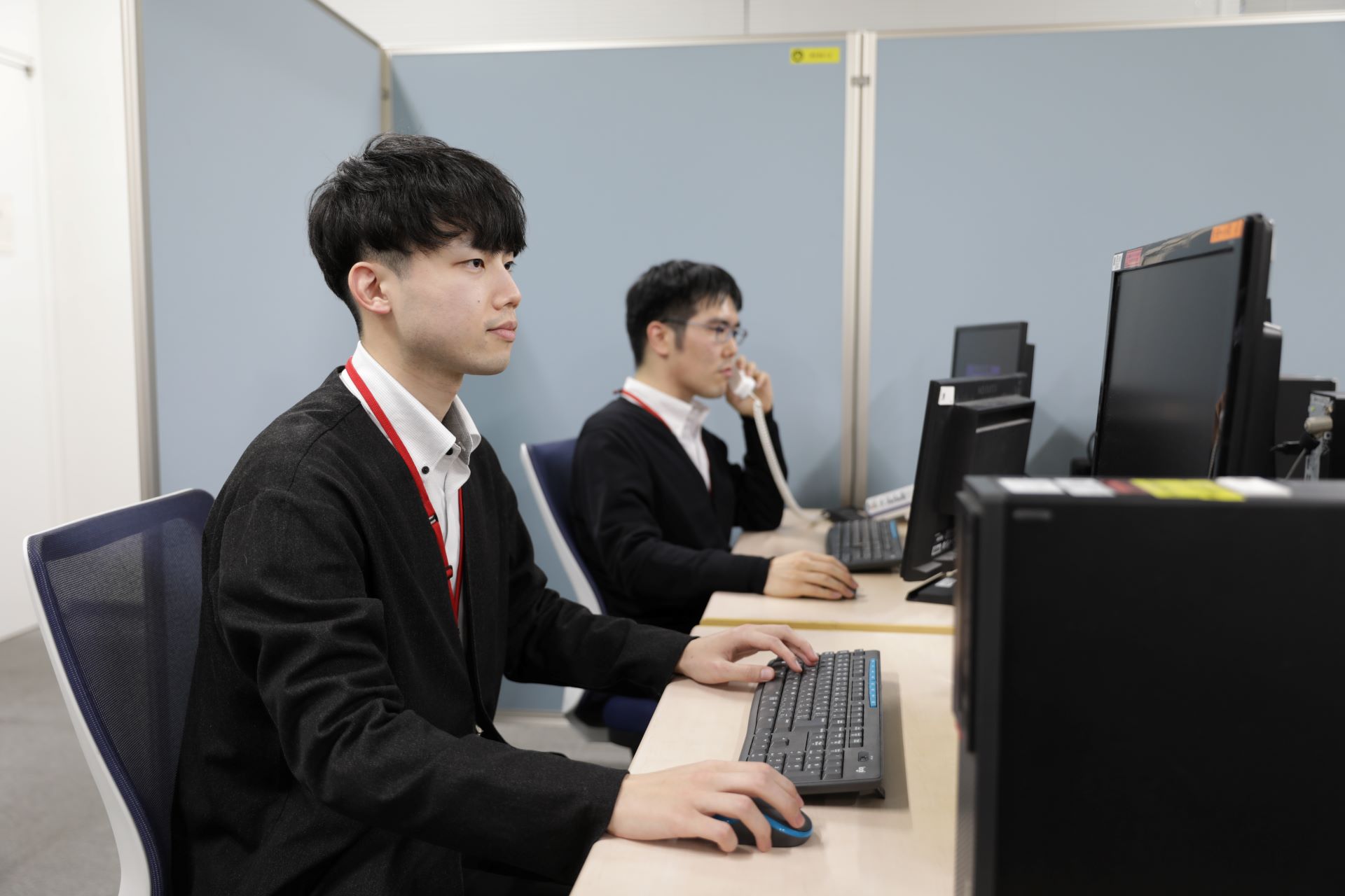 テクニカルサポート業務の様子