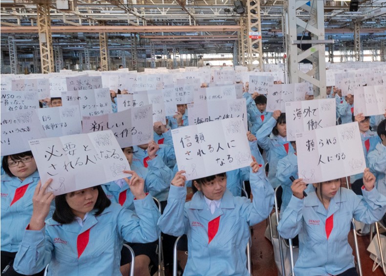 夢を掲げる新入社員