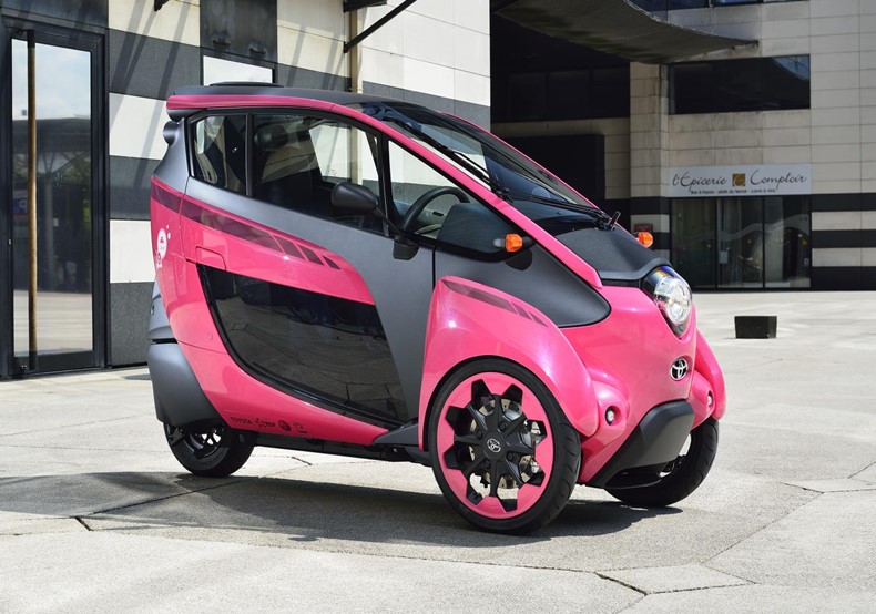 トヨタ 「TOYOTA i-ROAD」