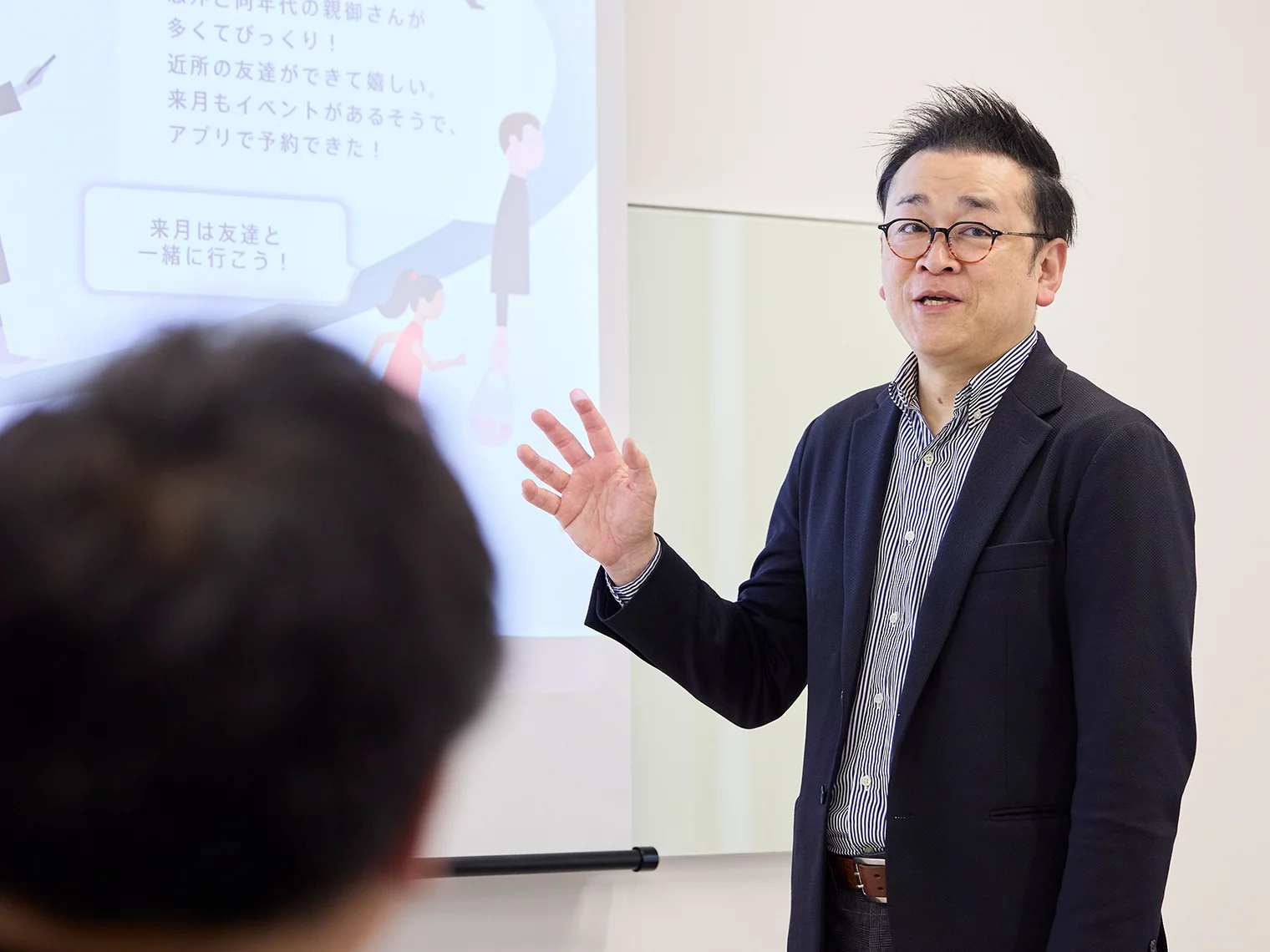 当時の様子を語る杉山