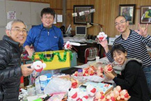 デンソーグループハートフルフレンド西尾　サンタスティック2016「わが家にサンタを呼ぼう！」の様子