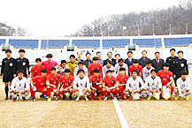 デンソーカップサッカー「第14回大学日韓（かんにち）定期戦」の様子