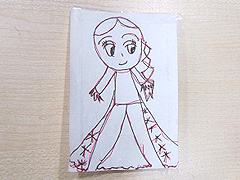 写真は、女の子が書いたお姫様の絵の様子