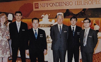 at-a-glance-img-1972