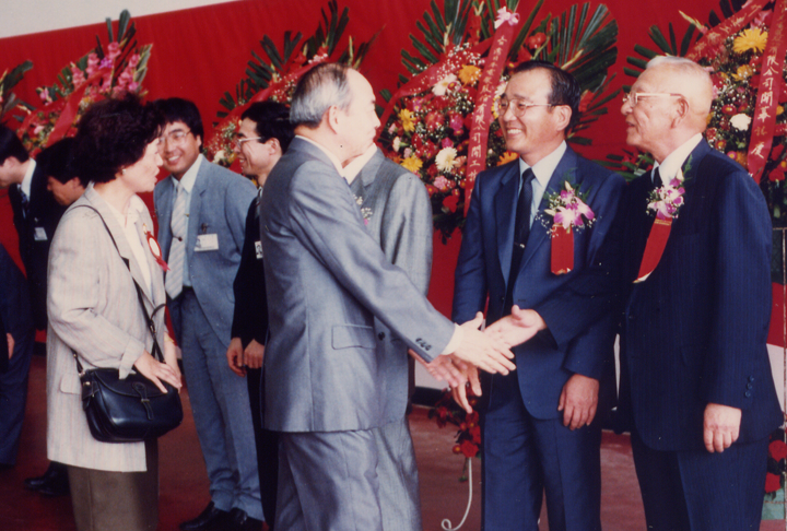 at-a-glance-img-1987